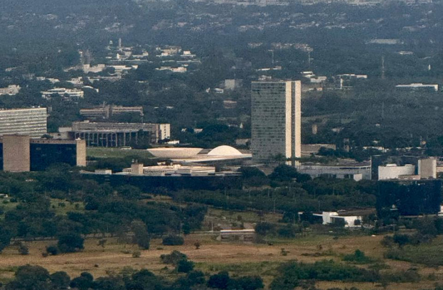 Antes de apontar o dedo para o Supremo, o Congresso precisa limpar as próprias mãos