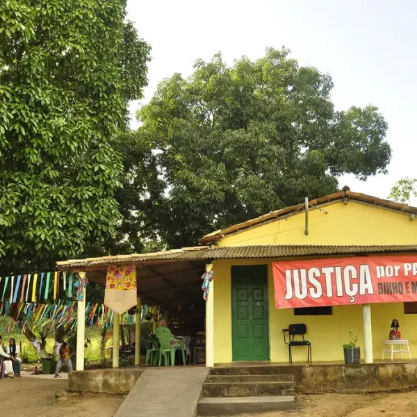 Julgamento de réus pela morte de mãe Bernadete será retomado amanhã