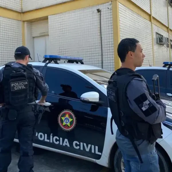 Rapper Oruam, a mãe e o irmão são procurados em operação contra o CV