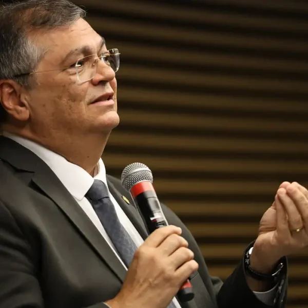 Dino determina plano emergencial de reestruturação da CVM